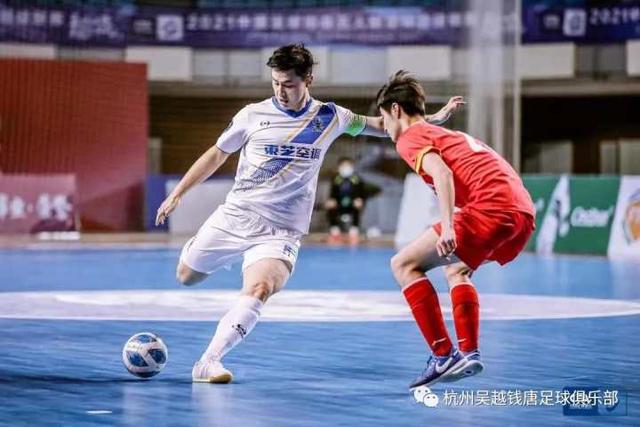 戈麦斯会与红牛集团续约3年，未来将与克洛普共事