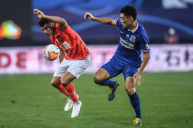 詹姆斯20+14+6浓眉24+8 湖人大胜绿军西部第五